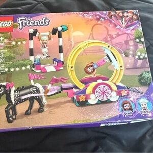LEGO Friends Magical Acrobatics (set number 41686) building kit